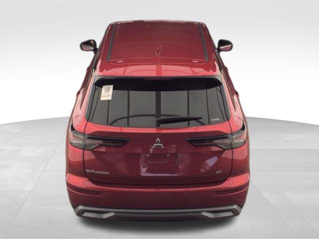 Used 2025 Mitsubishi Outlander SE AWD/4WD image 8