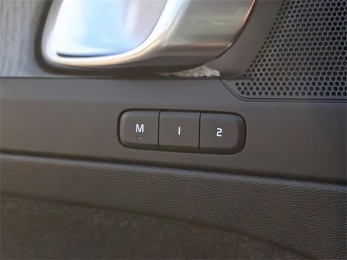 New 2026 Volvo XC40 B5 Plus w/ Protection Package Premier image 8