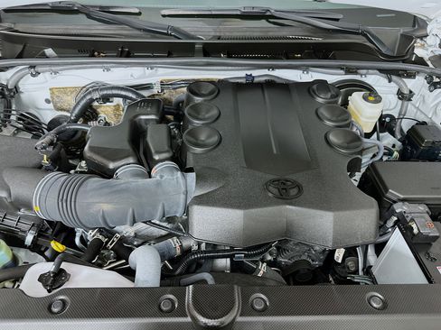 Used 2024 Toyota 4Runner SR5 Premium w/ Moonroof Package image 35