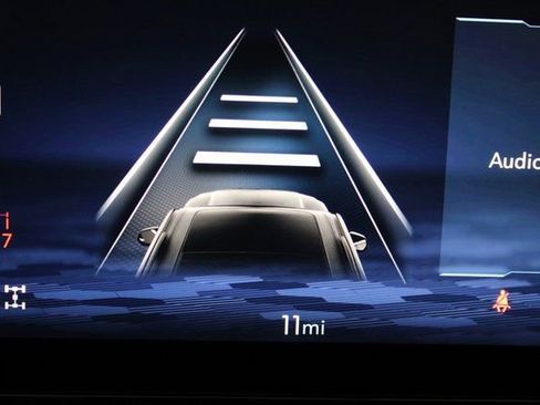 Used 2025 Chevrolet Traverse Z71 w/ Driver Confidence Package image 18