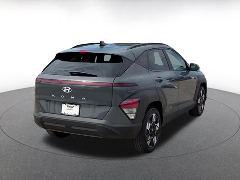 Used 2025 Hyundai Kona SEL FWD image 11