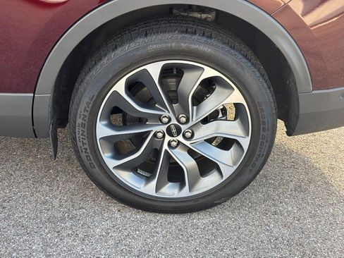 Used 2022 Lincoln Nautilus Reserve image 9