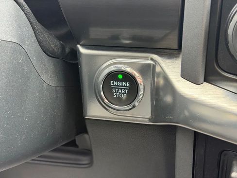 Used 2021 Ford F150 Lariat AWD/4WD image 19