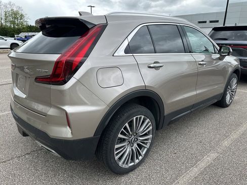 Used 2024 Cadillac XT4 Premium Luxury w/ Active Safety Package AWD/4WD image 3