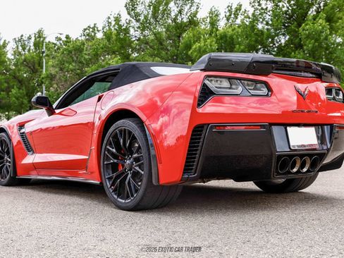 Used 2016 Chevrolet Corvette Z06 w/ 3LZ Preferred Equipment Group RWD image 6