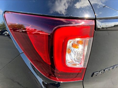 Used 2024 Honda Passport Black Edition image 28