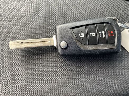 Used 2024 Toyota Corolla LE image 34