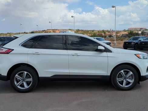 Used 2022 Ford Edge SEL w/ Convenience Package AWD/4WD image 3