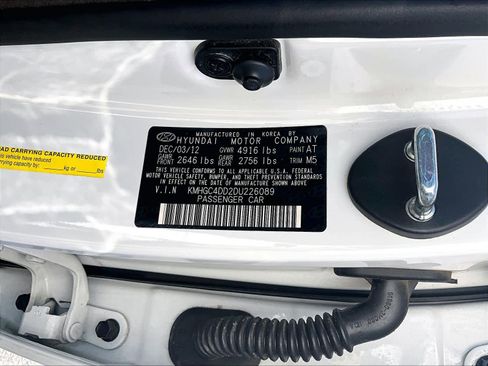 Used 2013 Hyundai Genesis 3.8 w/ Premium Pkg image 35