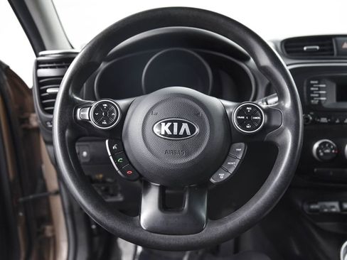Used 2015 Kia Soul image 17