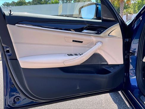 Certified 2023 BMW 530i w/ Premium Package RWD image 22