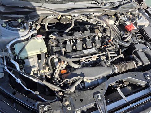 Used 2019 Honda Civic EX image 18