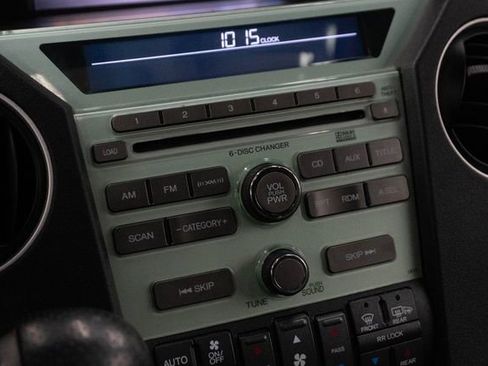 Used 2010 Honda Pilot Touring image 28