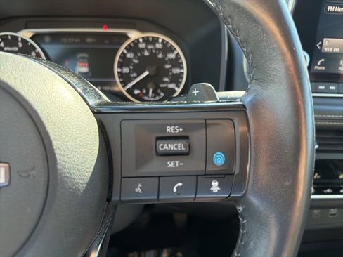 Used 2023 Nissan Rogue SV w/ SV Premium B Package image 21