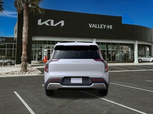 New 2026 Kia EV9 Wind AWD/4WD image 5