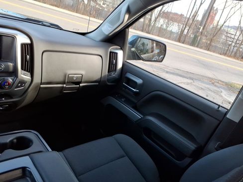 Used 2019 Chevrolet Silverado 1500 LT w/ All Star Edition image 15