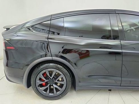 Used 2024 Tesla Model X Plaid image 7