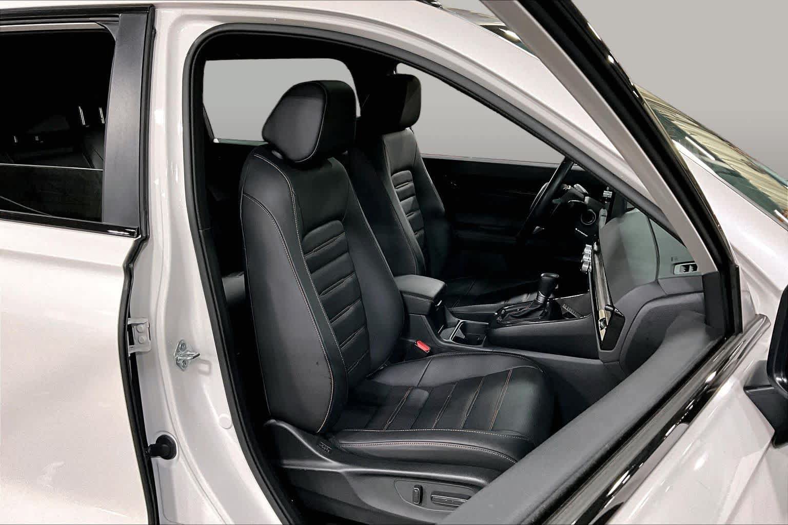 Used 2026 Honda CR-V Sport Touring image 9