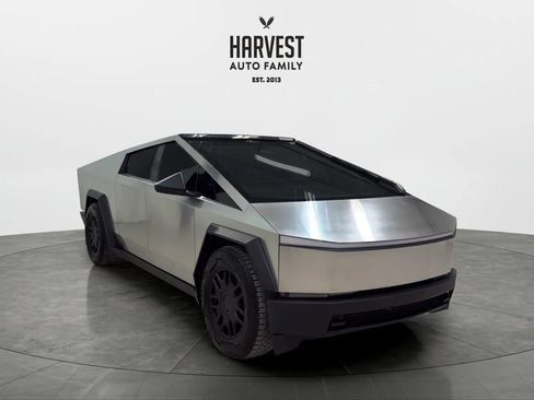 Used 2024 Tesla Cybertruck Cyberbeast AWD/4WD image 10