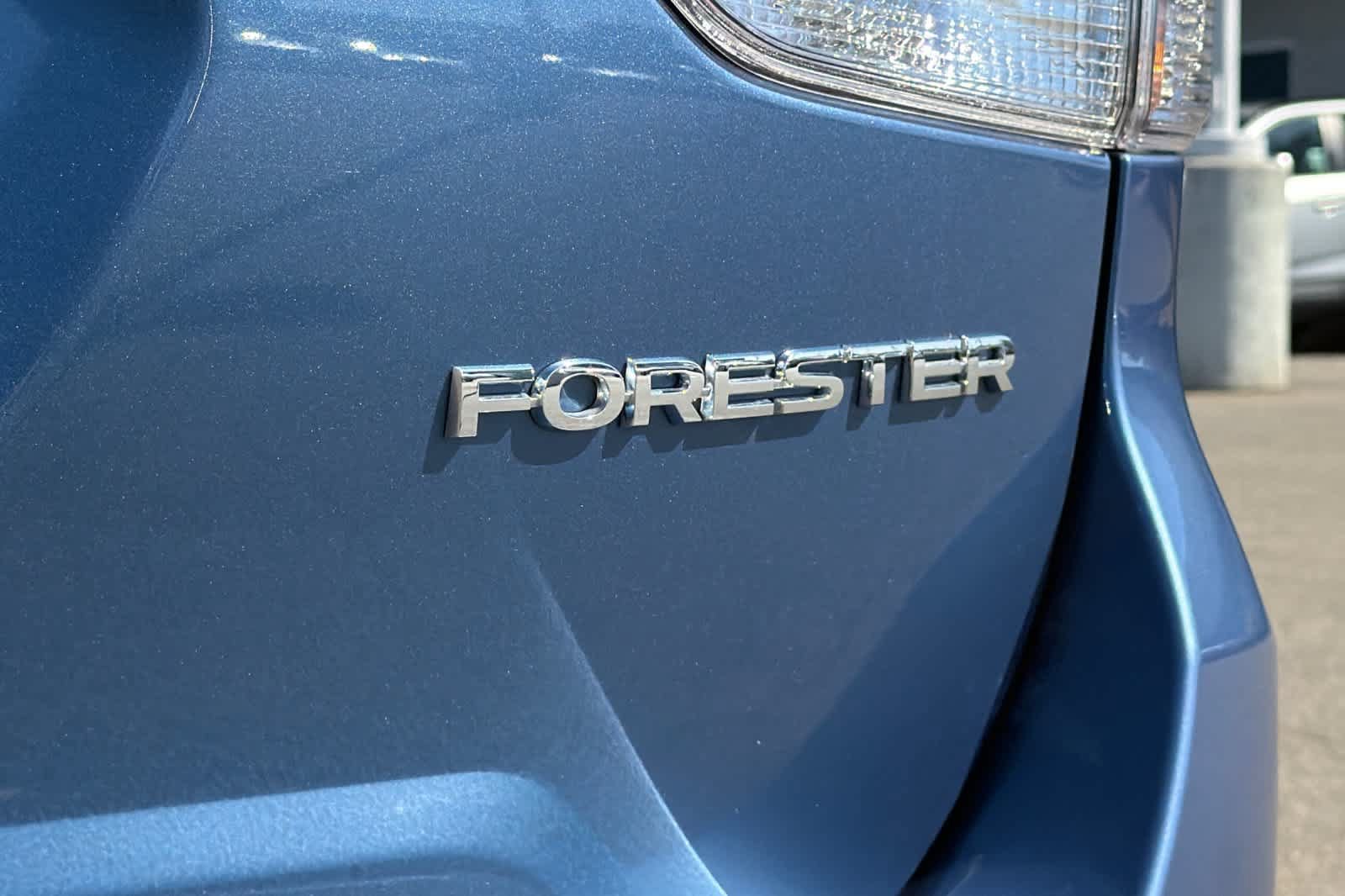 Used 2024 Subaru Forester AWD/4WD image 31
