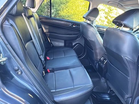 Used 2017 Subaru Outback 2.5i Limited image 13