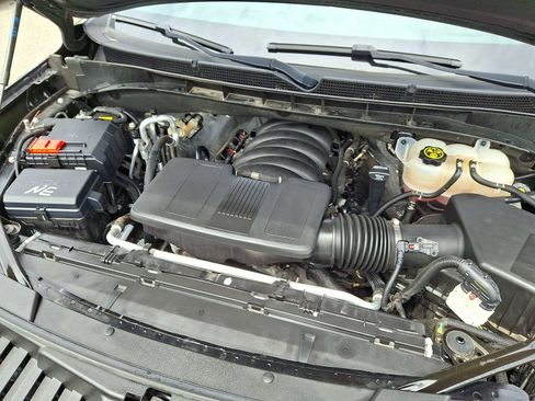 Used 2023 GMC Yukon XL SLT w/ SLT Premium Package AWD/4WD image 34