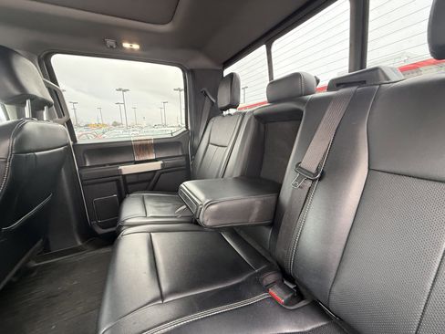 Used 2019 Ford F150 Lariat image 18