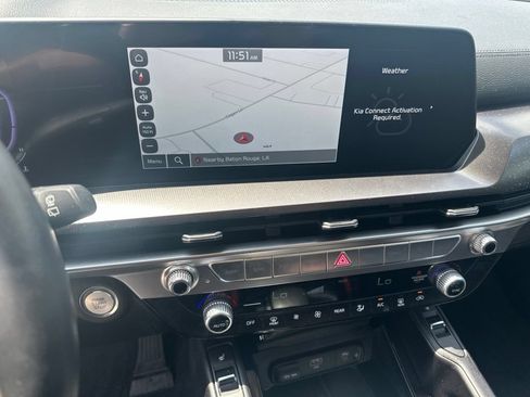 Used 2025 Kia Telluride S FWD image 17
