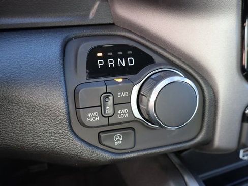 New 2026 RAM 1500 Express AWD/4WD image 16