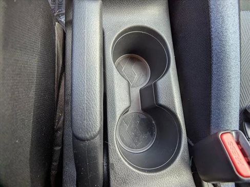 Used 2025 Nissan Versa SV image 21