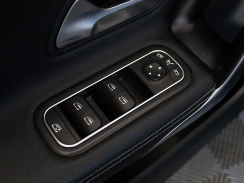 Used 2023 Mercedes-Benz CLA 250 image 15