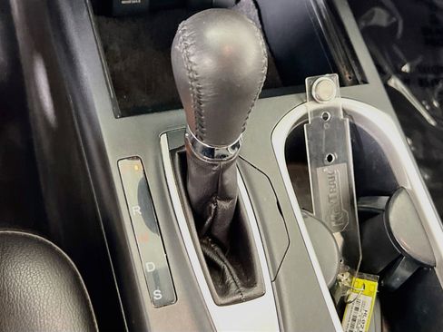 Used 2017 Acura RDX AWD image 16
