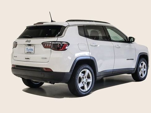 Used 2023 Jeep Compass Latitude image 6
