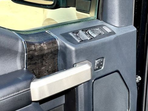 Certified 2022 Ford F250 Lariat image 9