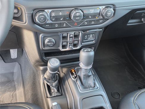 New 2026 Jeep Wrangler Unlimited Sahara AWD/4WD image 22
