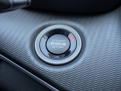 New 2025 Jeep Grand Cherokee L Laredo w/ Luxury Tech Group I image 31