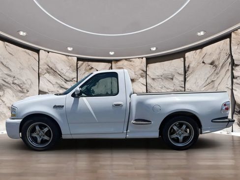 Used 2003 Ford F150 Lightning RWD image 5