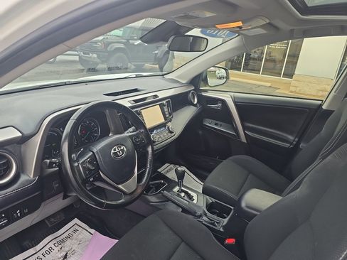 Used 2018 Toyota RAV4 XLE image 14