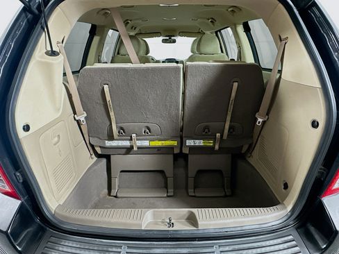 Used 2012 Kia Sedona EX FWD image 28