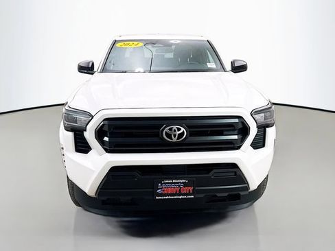 Used 2024 Toyota Tacoma SR image 2