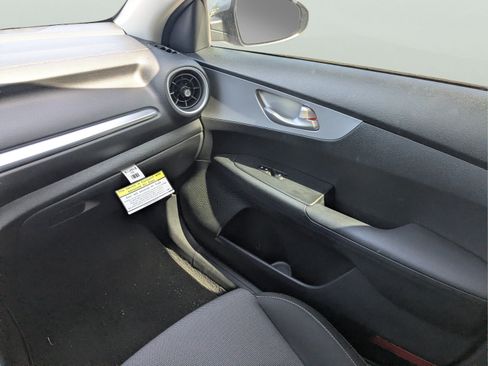 Used 2023 Kia Forte LXS FWD image 13