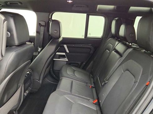 Used 2023 Land Rover Defender 110 X-Dynamic SE AWD/4WD image 23