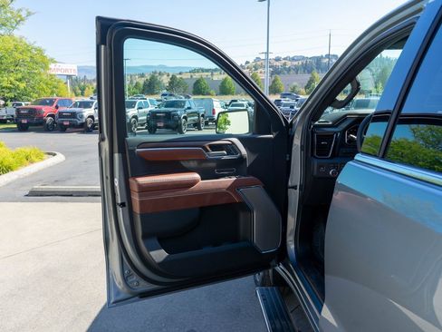 New 2026 GMC Sierra 1500 Denali Ultimate image 18