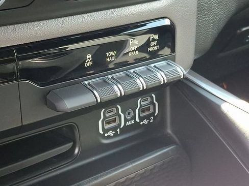 Used 2020 RAM 1500 Big Horn AWD/4WD image 22