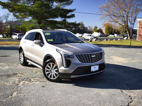 Used 2022 Cadillac XT4 Premium Luxury w/ Enhanced Visibility Package image 46
