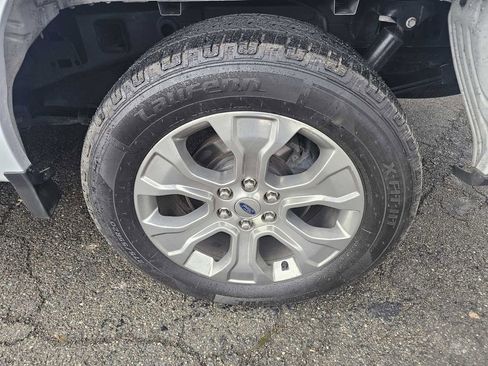 Used 2022 Ford F150 Lariat w/ Equipment Group 502A High image 5