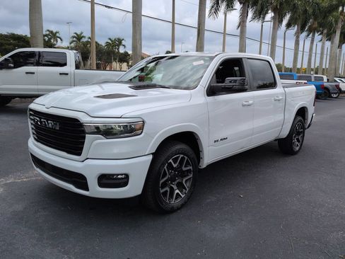 Used 2025 RAM 1500 Laramie w/ Sport Appearance Package AWD/4WD image 8