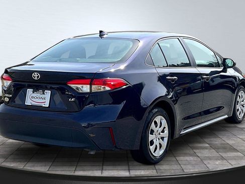 Used 2024 Toyota Corolla LE FWD image 12