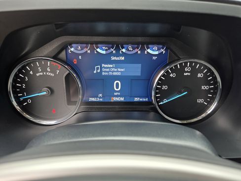 Used 2024 Ford Expedition XLT image 11