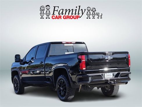 Used 2025 Chevrolet Silverado 2500 LTZ w/ Trail Boss Package image 3